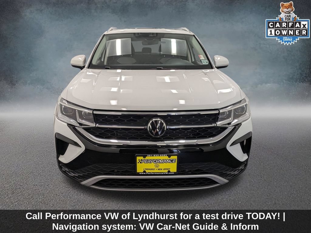 Used 2024 Volkswagen Taos SEL AWD/4WD image 2