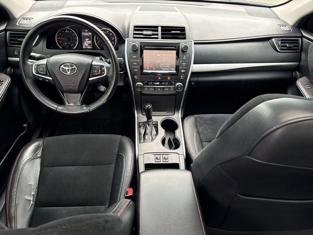 Used 2016 Toyota Camry XSE FWD image 15