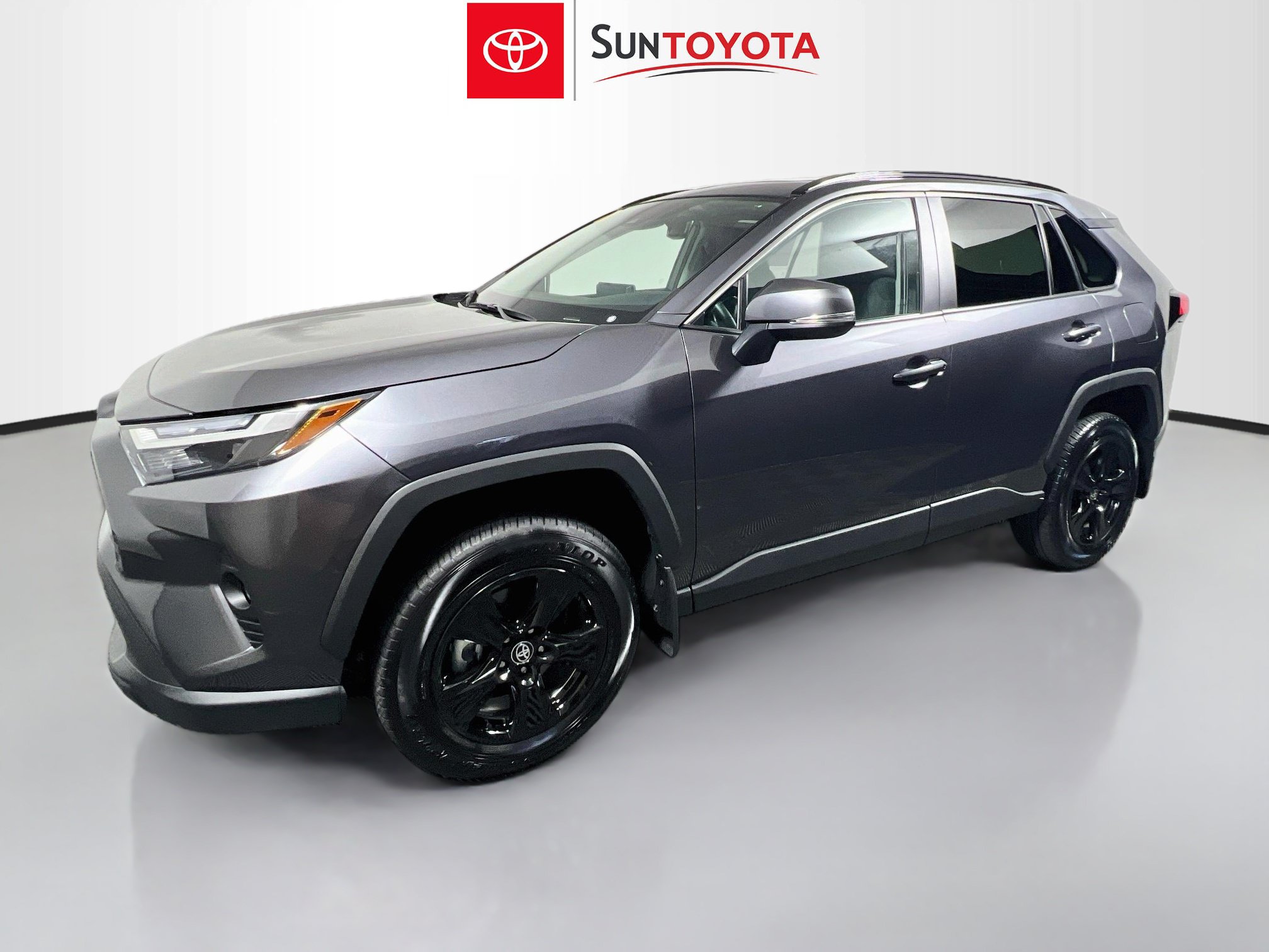 Used 2025 Toyota RAV4 XLE w/ Convenience Package FWD image 9