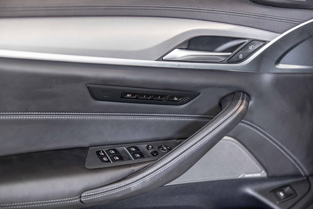 Used 2023 BMW M5 w/ Executive Package image 34