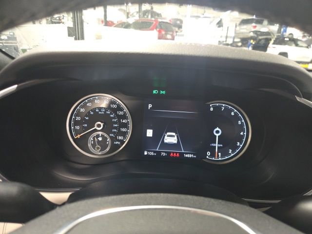 Used 2025 Genesis G70 2.5T image 14