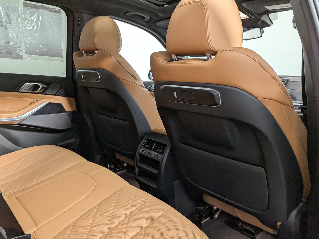 Certified 2024 BMW X5 xDrive40i w/ M Sport Package AWD/4WD image 45