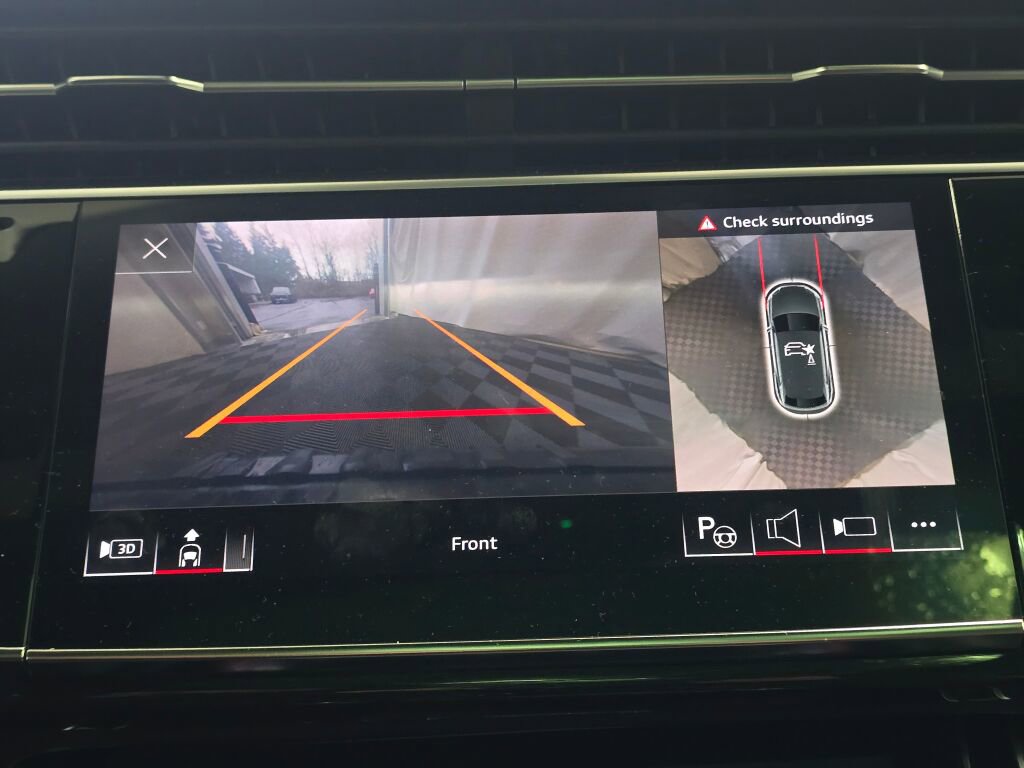 Used 2024 Audi Q8 Prestige w/ Prestige Package image 47