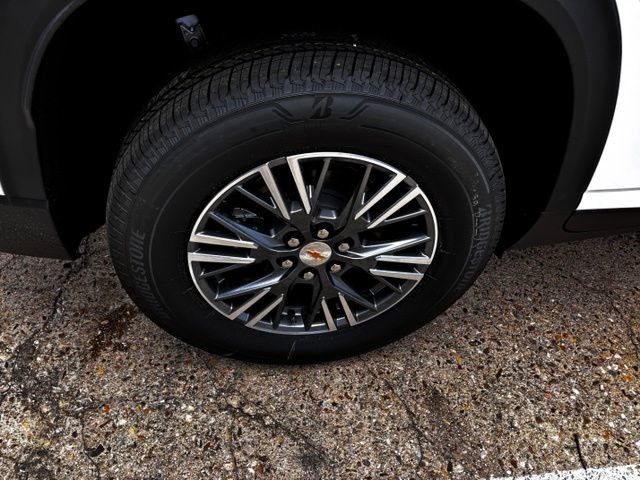 New 2026 Chevrolet Traverse LT w/ Driver Confidence Package AWD/4WD image 9
