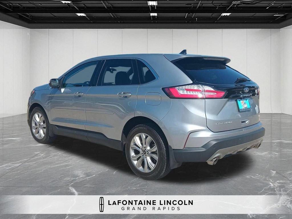 Used 2023 Ford Edge Titanium AWD/4WD image 5