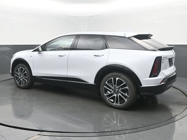 New 2026 Cadillac Optiq Sport 1 w/ LPO, Floor Liner Package AWD/4WD image 3