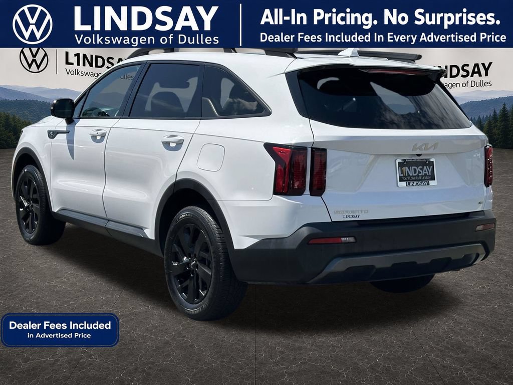 Used 2023 Kia Sorento S w/ Panoramic Sunroof Package AWD/4WD image 5