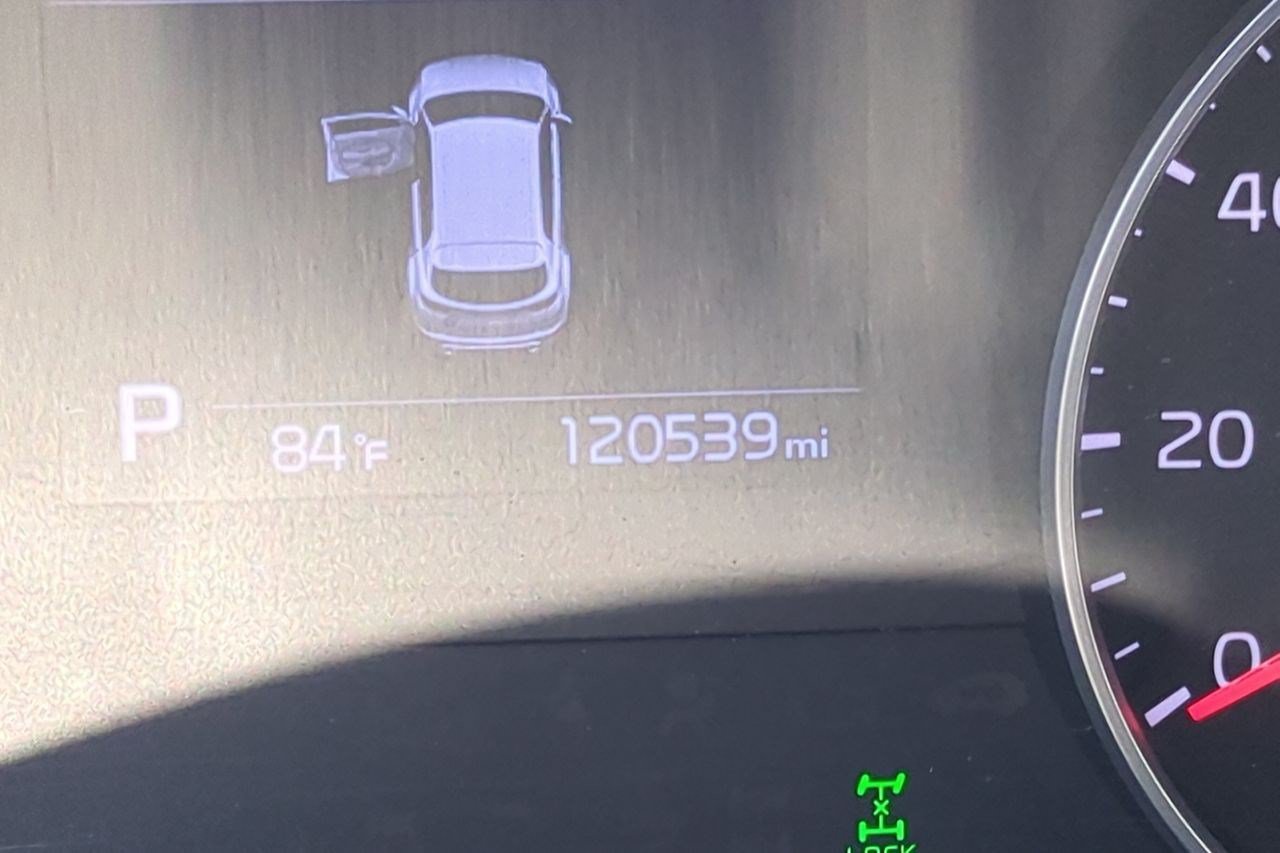 Used 2020 Kia Sportage S w/ S Premium Package AWD/4WD image 15
