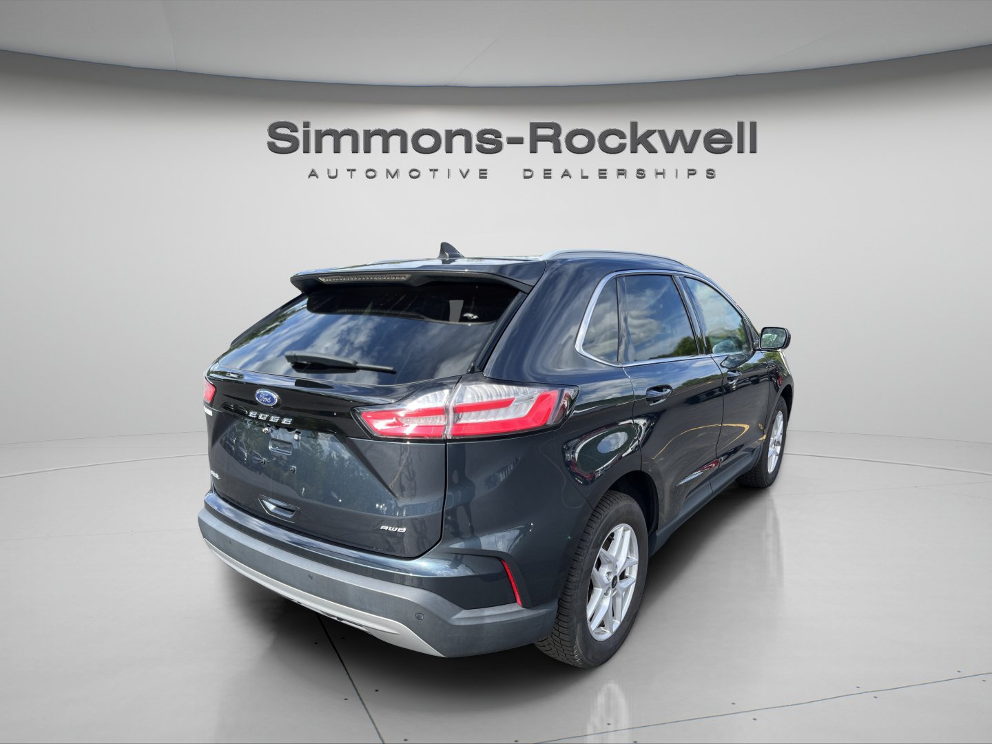 Used 2024 Ford Edge SEL w/ Convenience Package AWD/4WD image 5