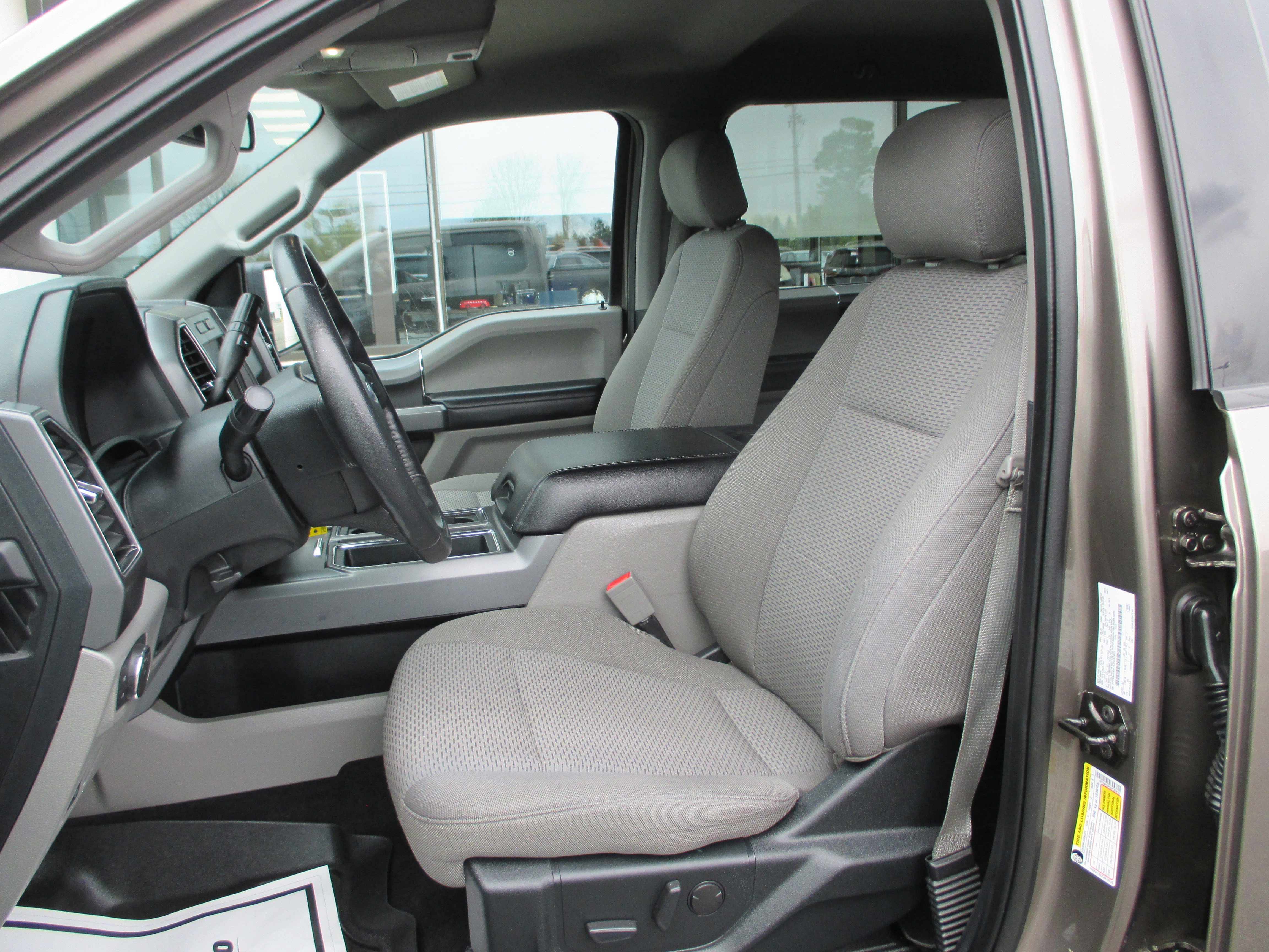 Used 2020 Ford F150 XLT w/ Equipment Group 302A Luxury AWD/4WD image 15