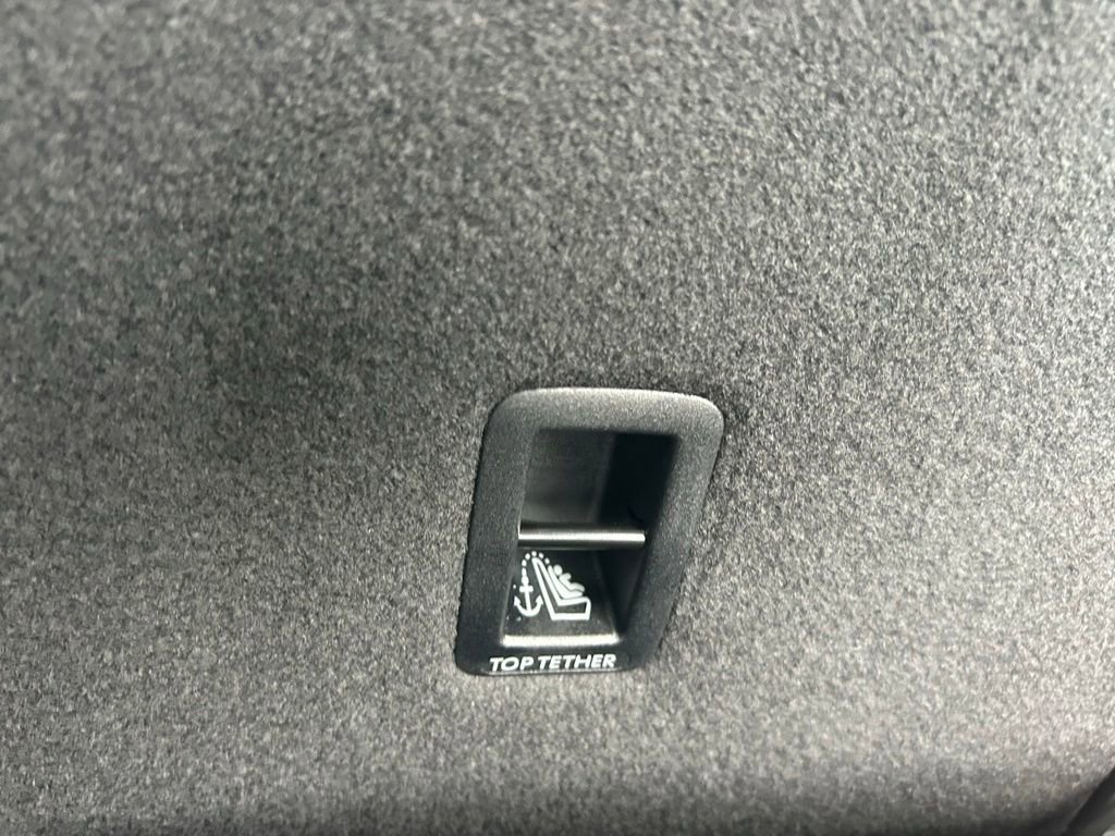 New 2026 Volkswagen Atlas SE image 40