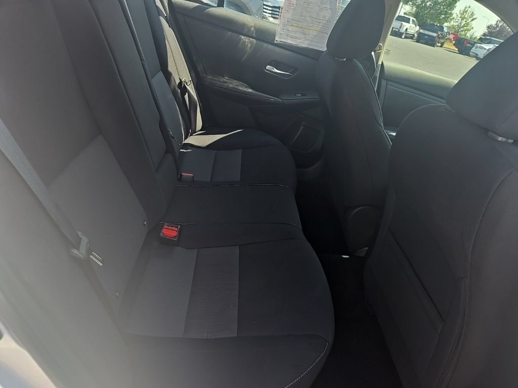 Used 2022 Nissan Sentra SV FWD image 27