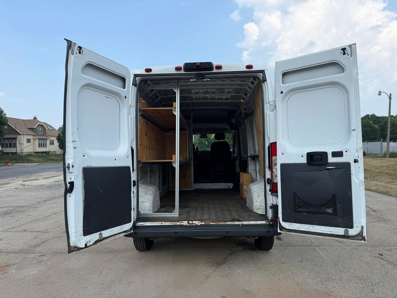 Used 2018 RAM ProMaster 2500 w/ Interior Convenience Group FWD image 9