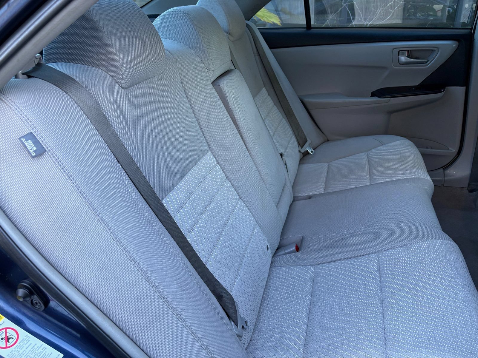 Used 2015 Toyota Camry LE FWD image 22