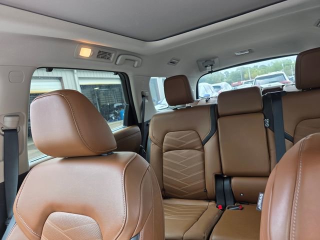 Used 2023 Nissan Pathfinder Platinum w/ Cargo Package AWD/4WD image 33