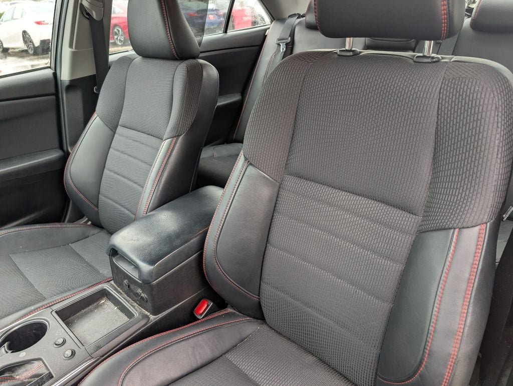 Used 2017 Toyota Camry SE w/ Protection Package (Q1) FWD image 4