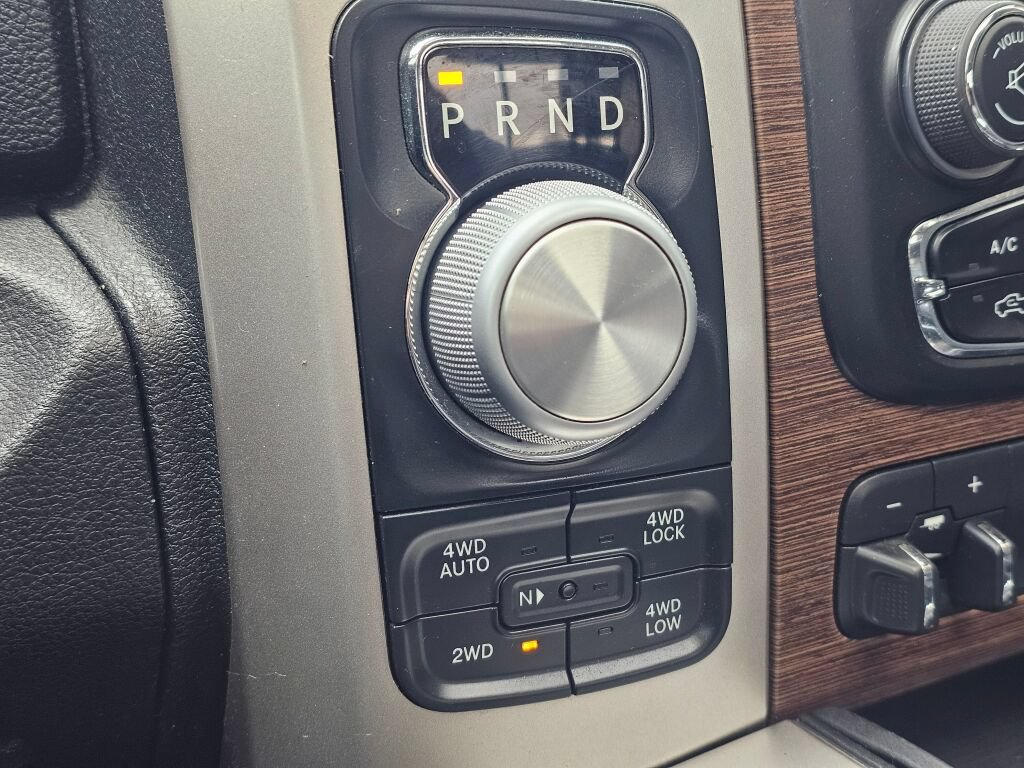 Used 2017 RAM 1500 Laramie w/ Convenience Group AWD/4WD image 31