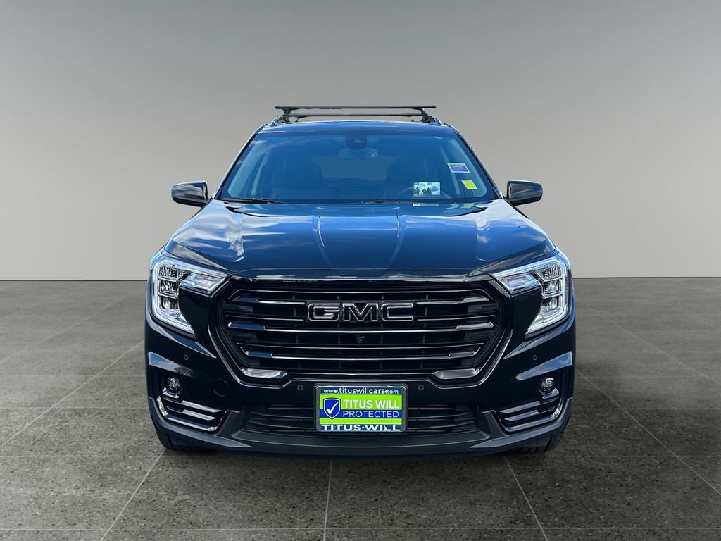 Used 2022 GMC Terrain SLT w/ Infotainment Package II image 2