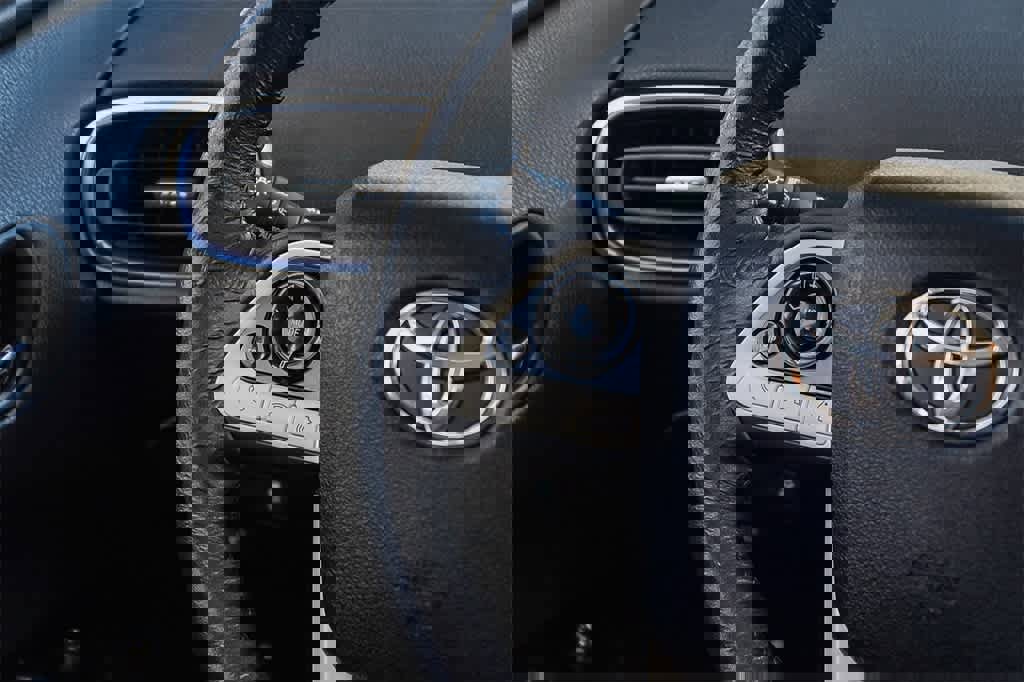 Used 2016 Toyota Prius Four Touring image 16