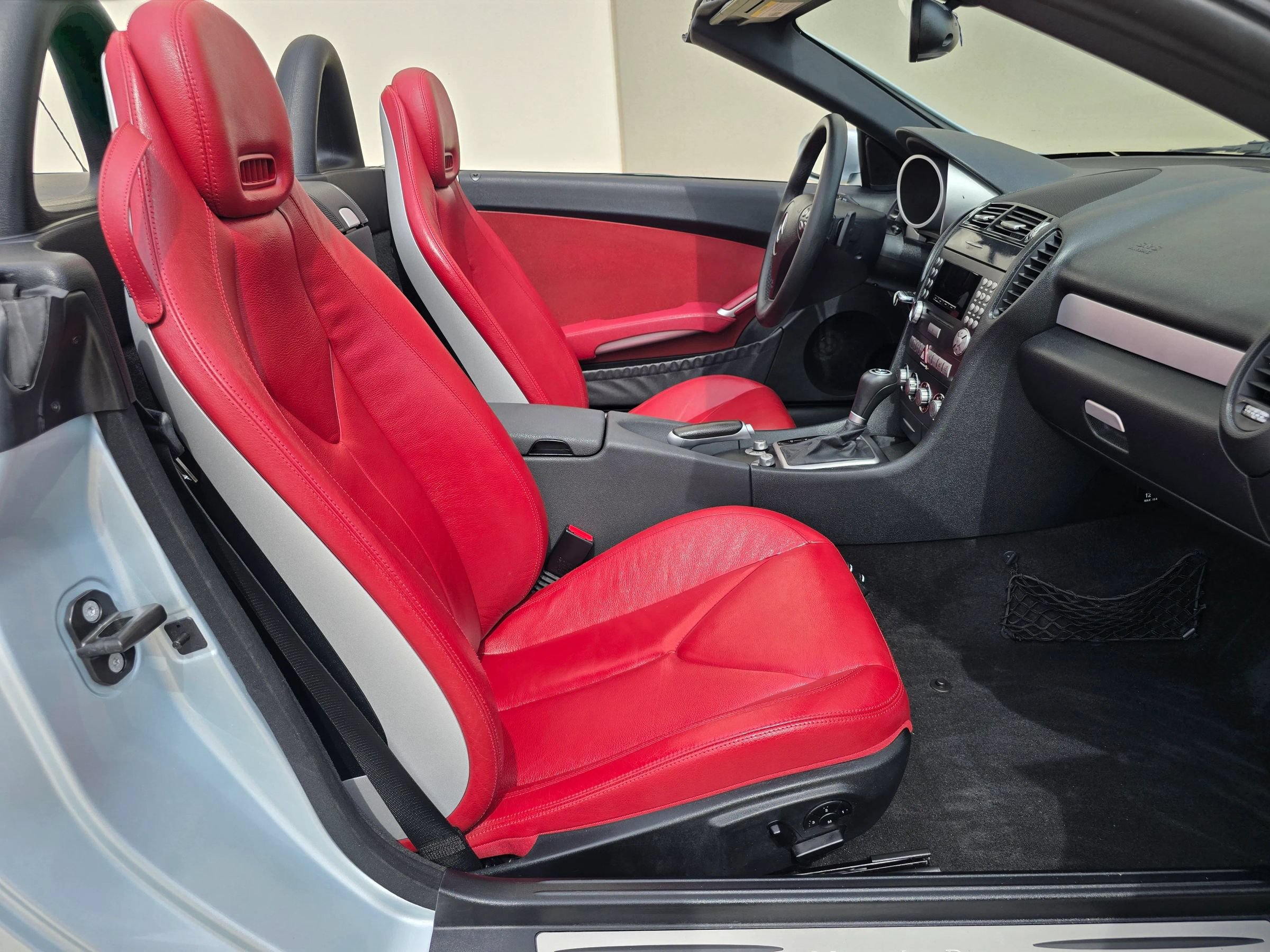 Used 2008 Mercedes-Benz SLK 350 image 26
