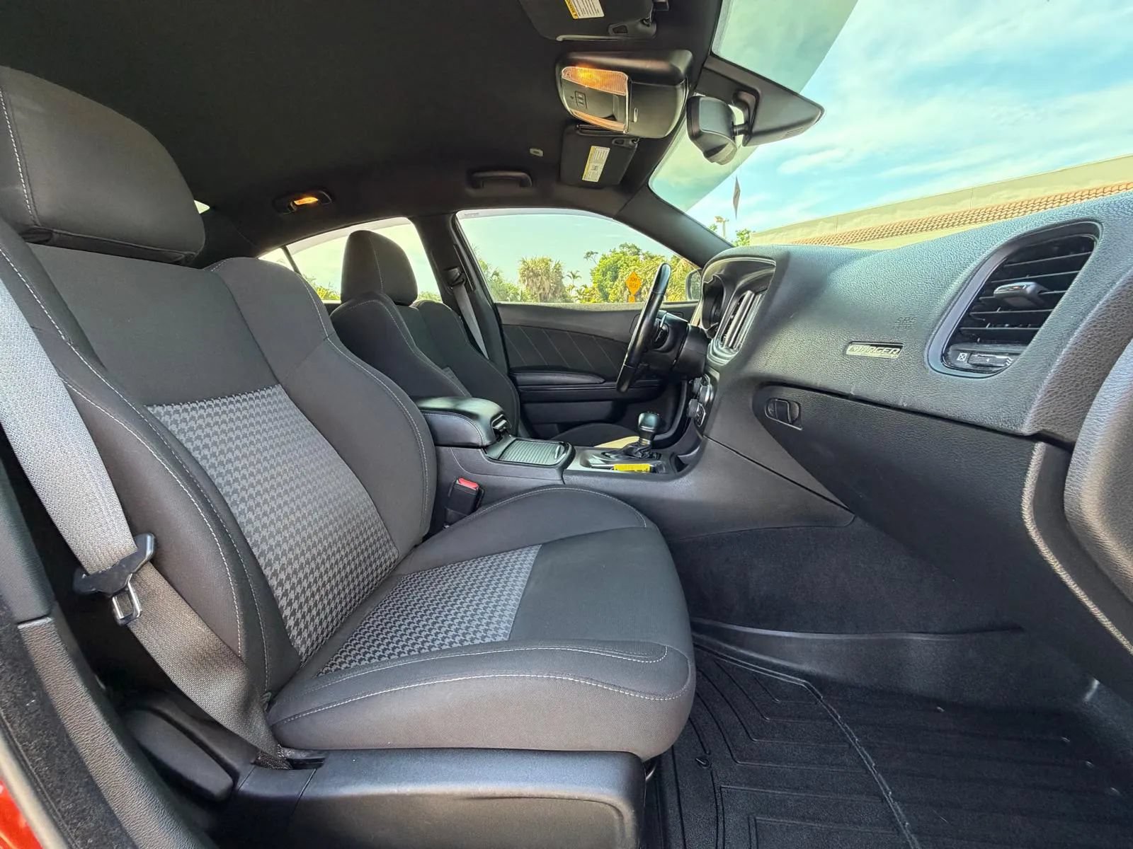 Used 2021 Dodge Charger R/T w/ Blacktop Package RWD image 18