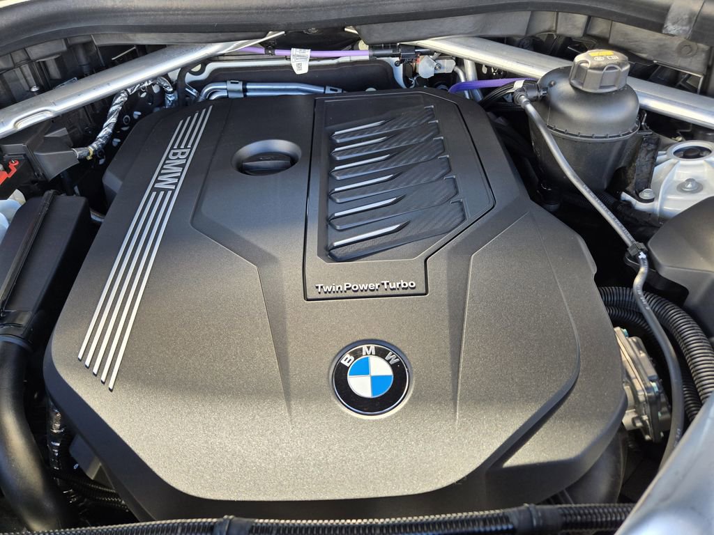 Used 2023 BMW X5 xDrive40i w/ M Sport Package image 31