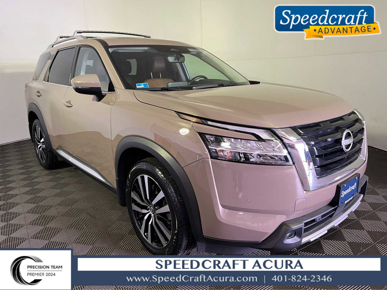 Used 2023 Nissan Pathfinder Platinum image 1