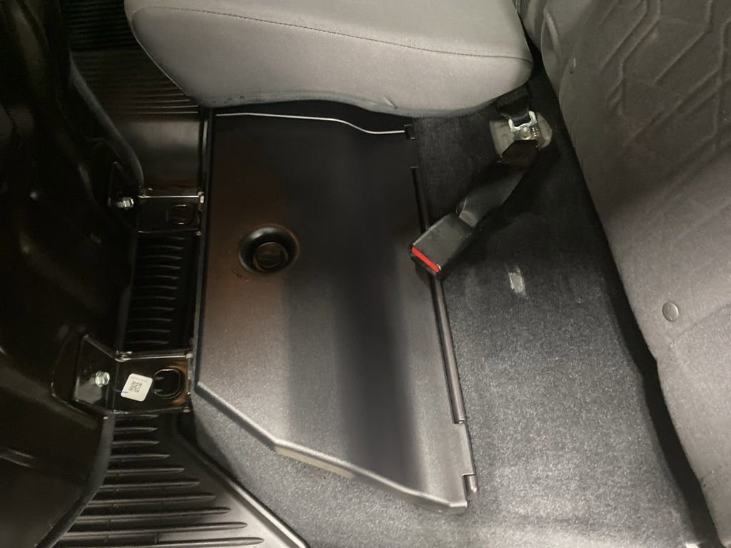 Used 2019 Toyota Tacoma TRD Off-Road AWD/4WD image 23