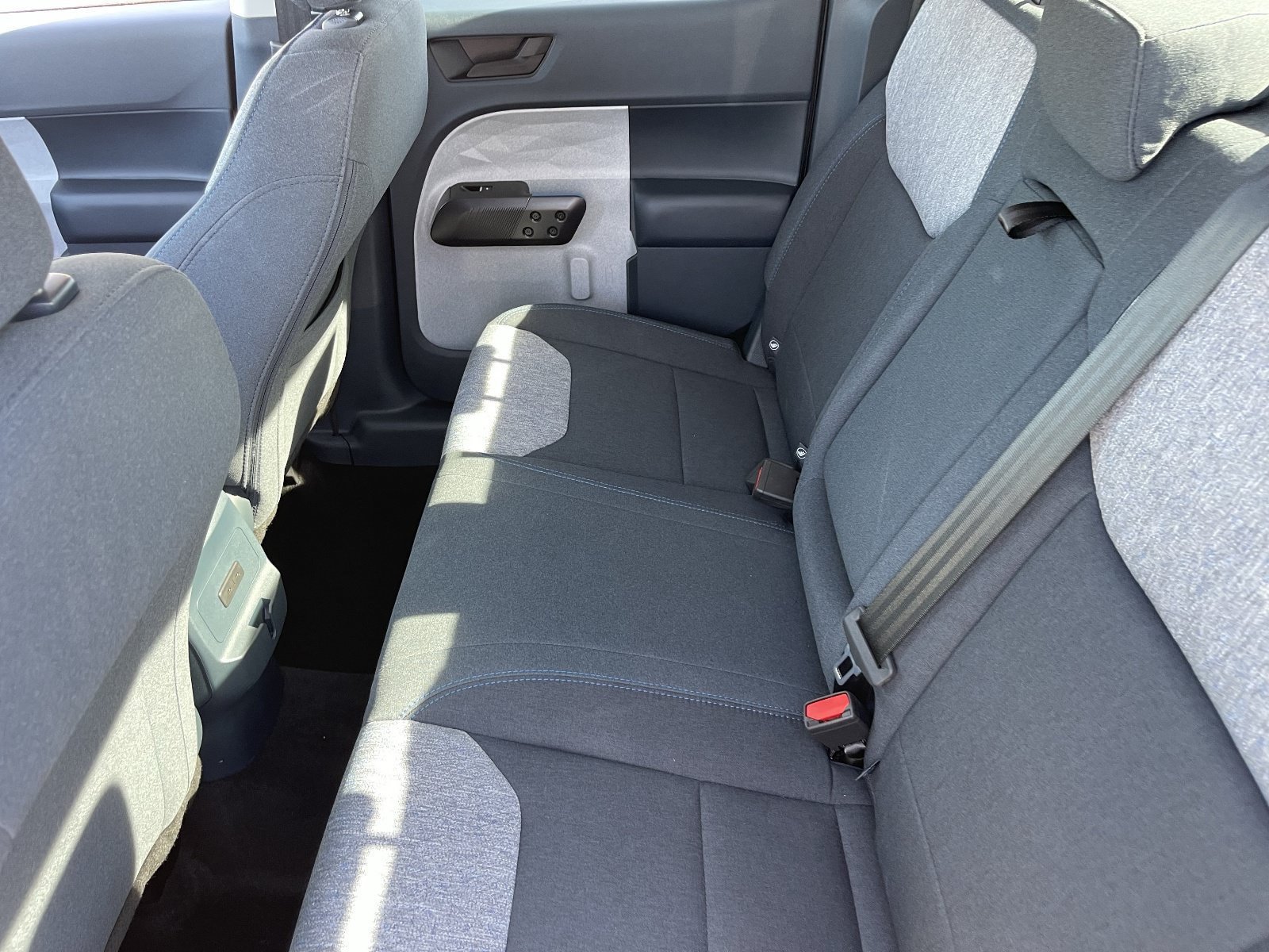 Used 2025 Ford Maverick XLT w/ Equipment Group 302A AWD/4WD image 18