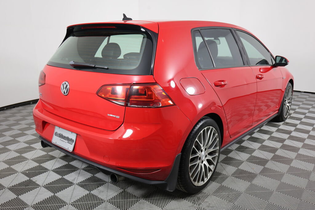 Used 2016 Volkswagen GTI Autobahn image 2