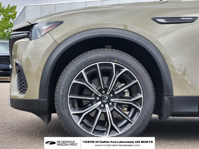 Certified 2025 MAZDA CX-70 Plug-In Hybrid w/ Premium Pkg AWD/4WD image 9