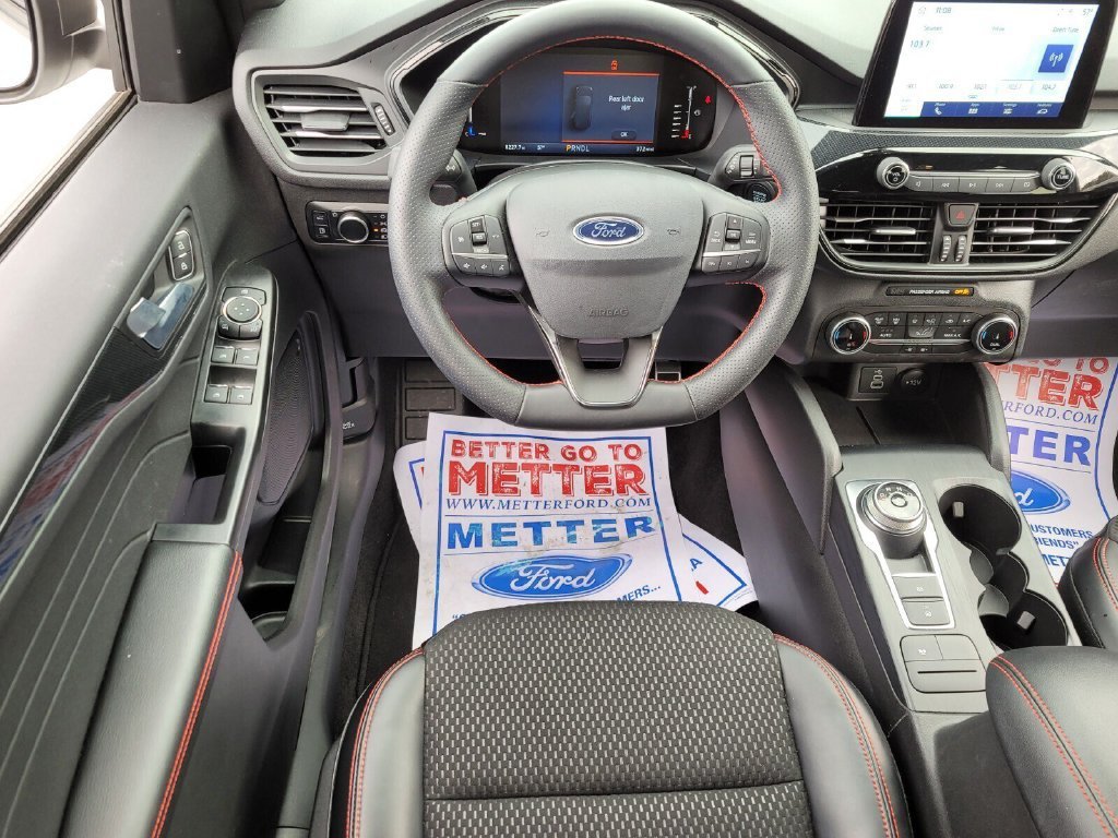 Used 2024 Ford Escape ST-Line w/ Equipment Group 301A FWD image 7