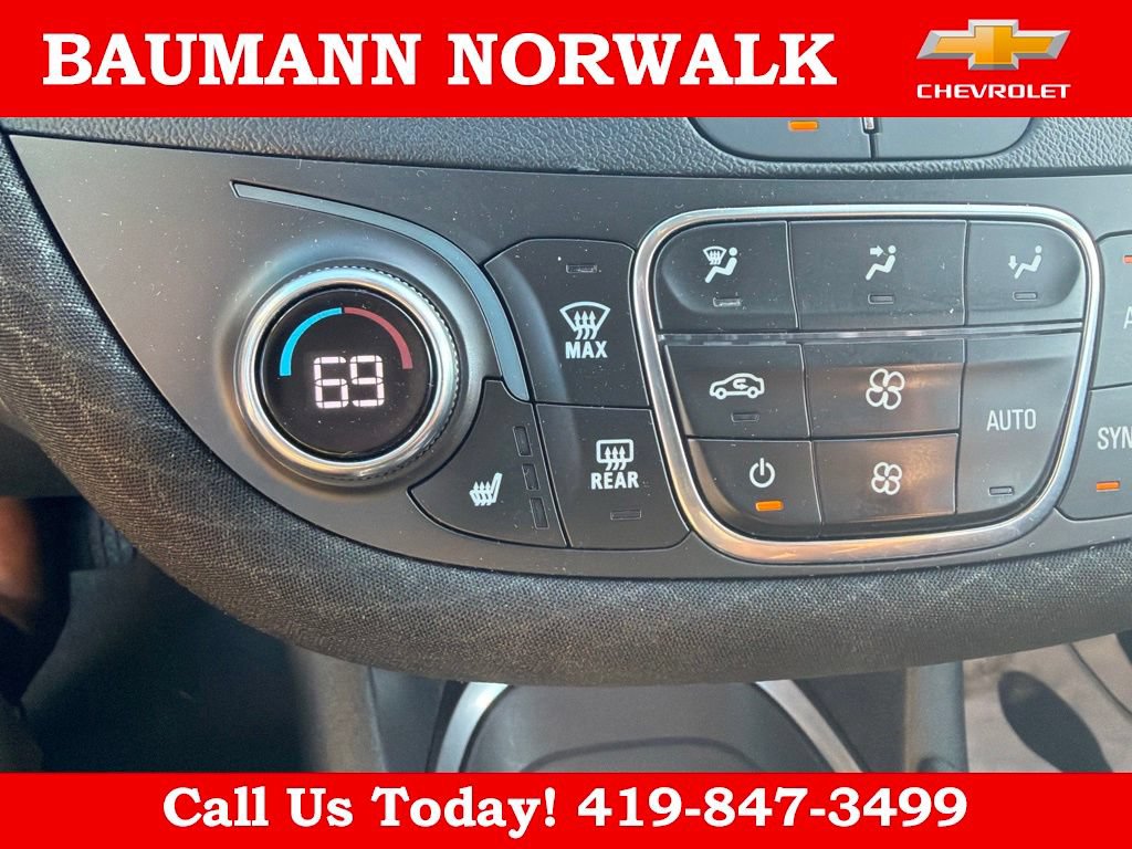 Used 2024 Chevrolet Malibu LT FWD image 32