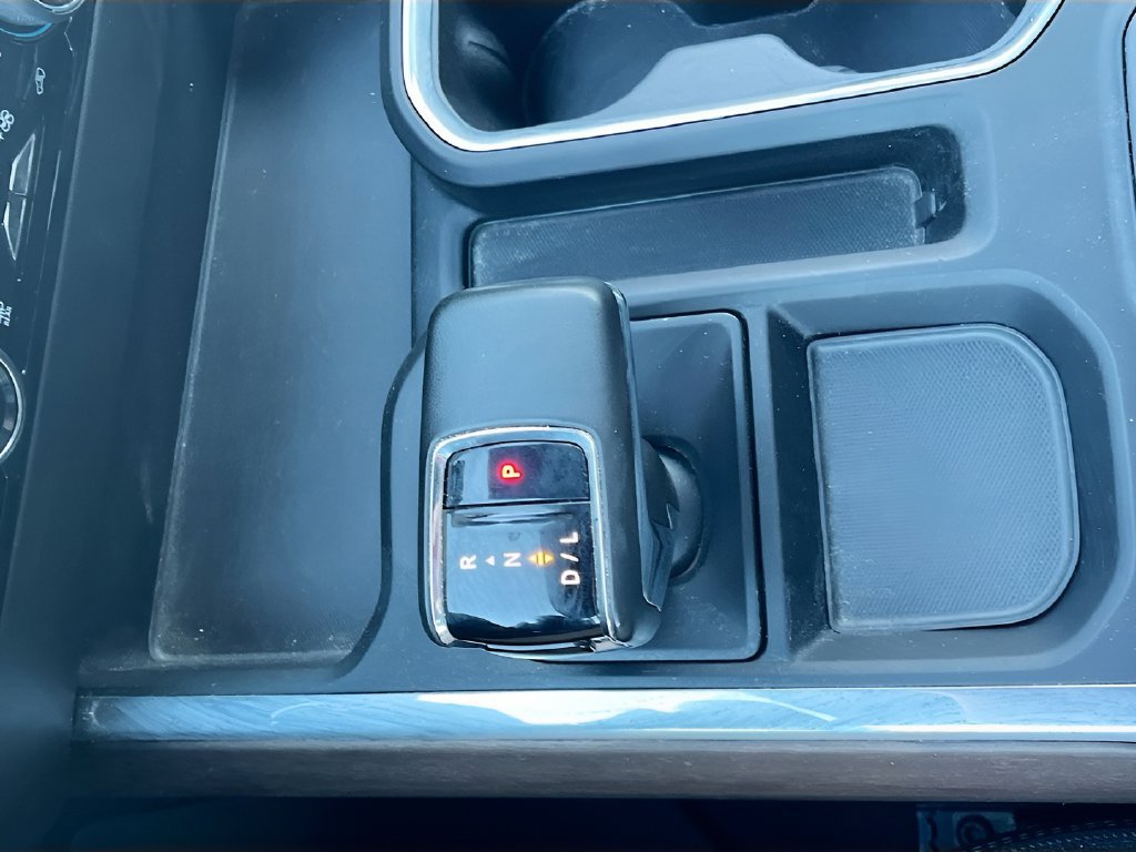 Used 2024 Chevrolet Silverado 1500 High Country AWD/4WD image 17