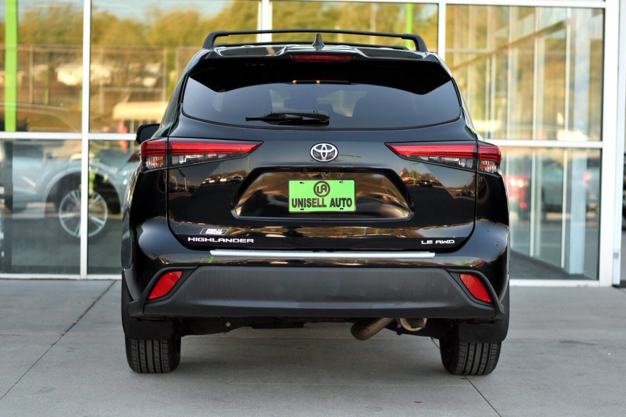 Used 2020 Toyota Highlander LE image 6