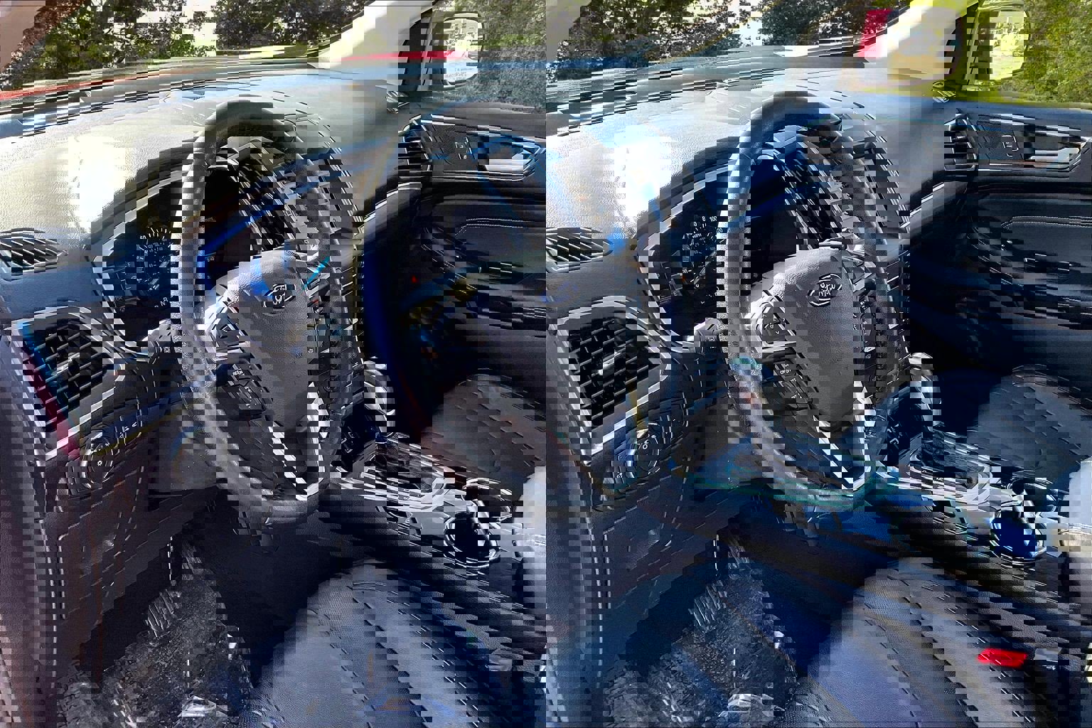 Used 2016 Ford Edge Titanium w/ Equipment Group 302A image 18