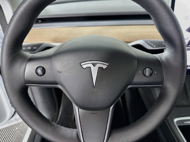Used 2023 Tesla Model Y Performance AWD/4WD image 19