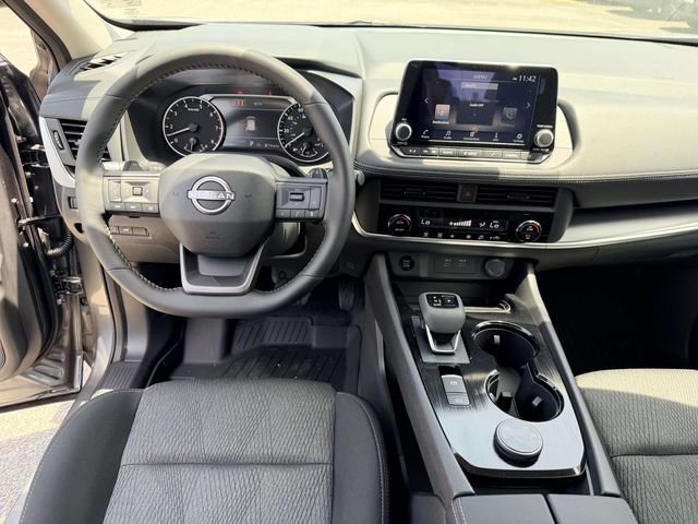 New 2026 Nissan Rogue SV AWD/4WD image 17