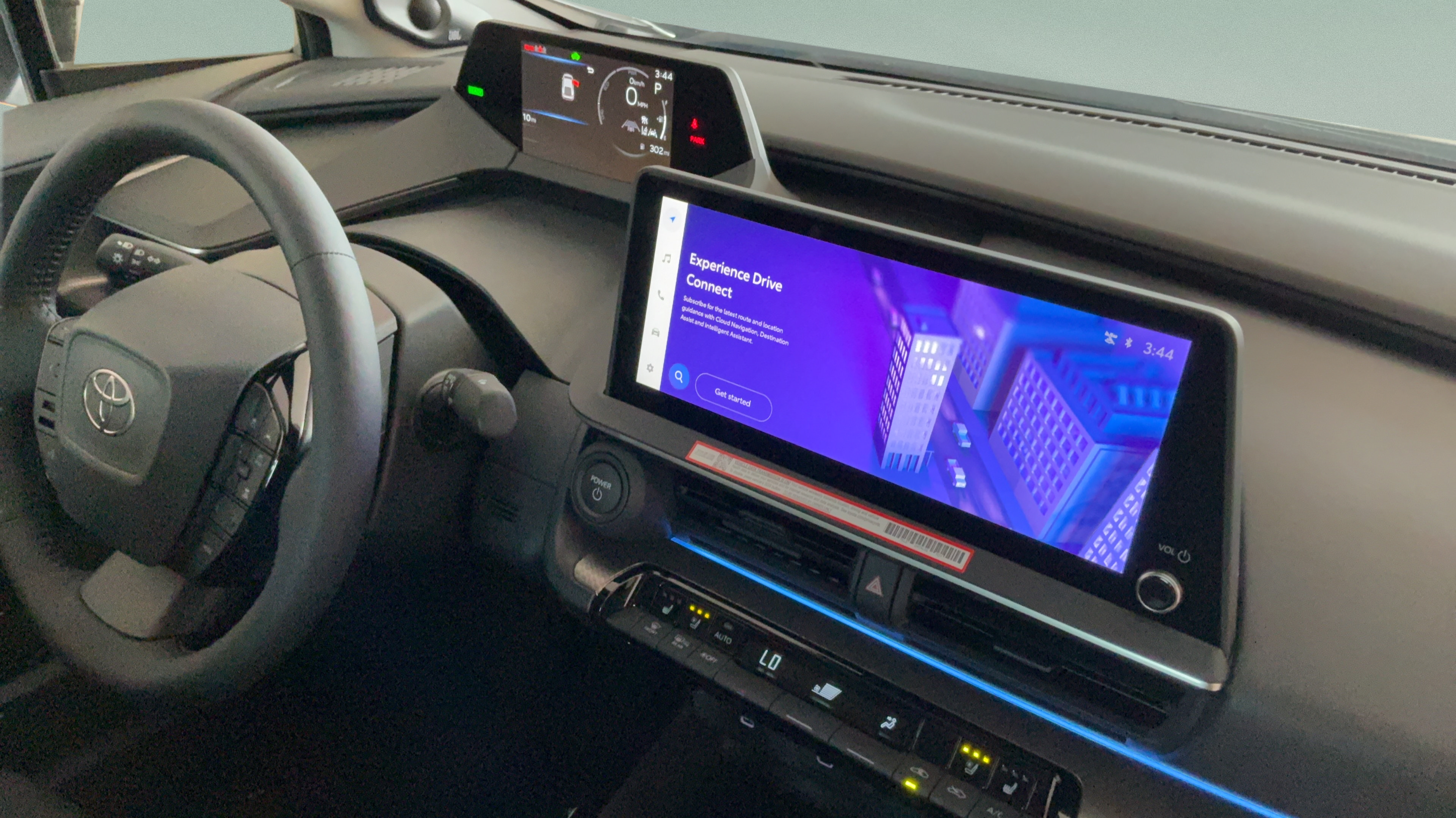 Used 2025 Toyota Prius Limited FWD image 30