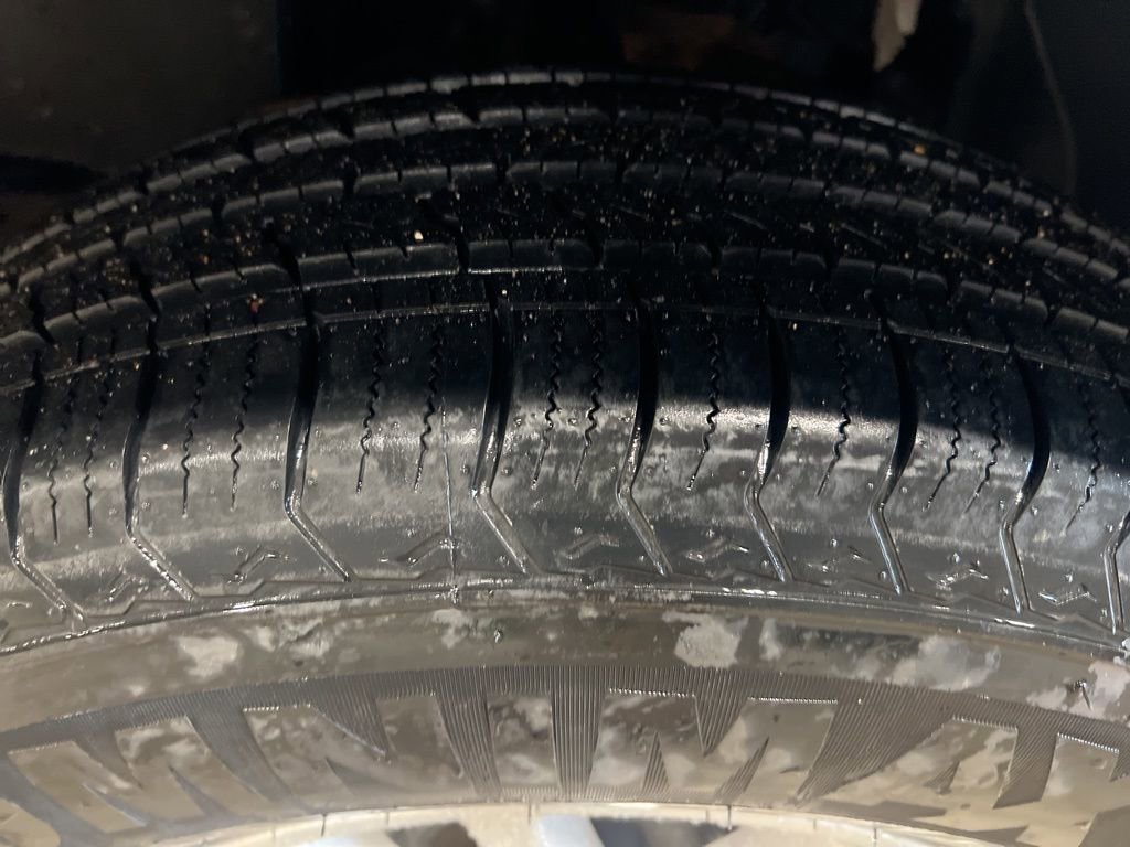 Certified 2018 Nissan Frontier SV image 41