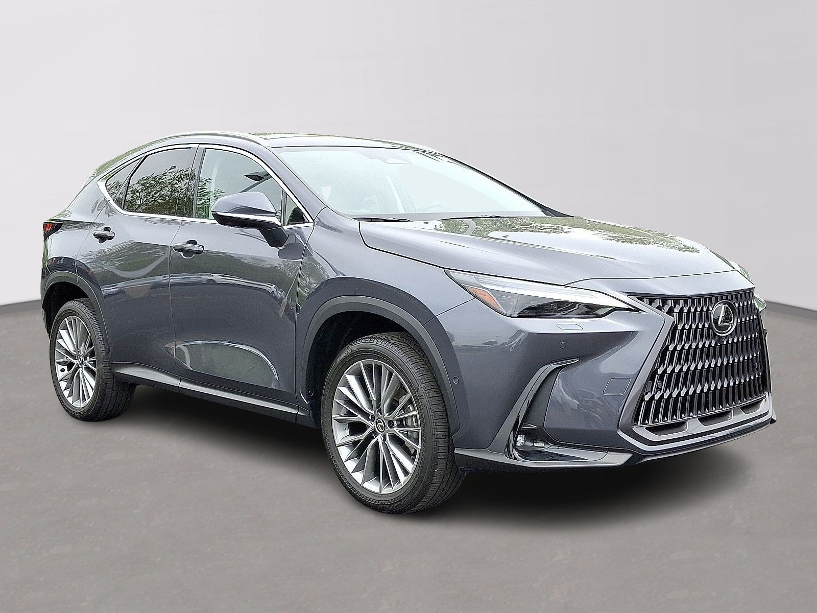 Used 2024 Lexus NX 350h AWD w/ Vision Package image 3