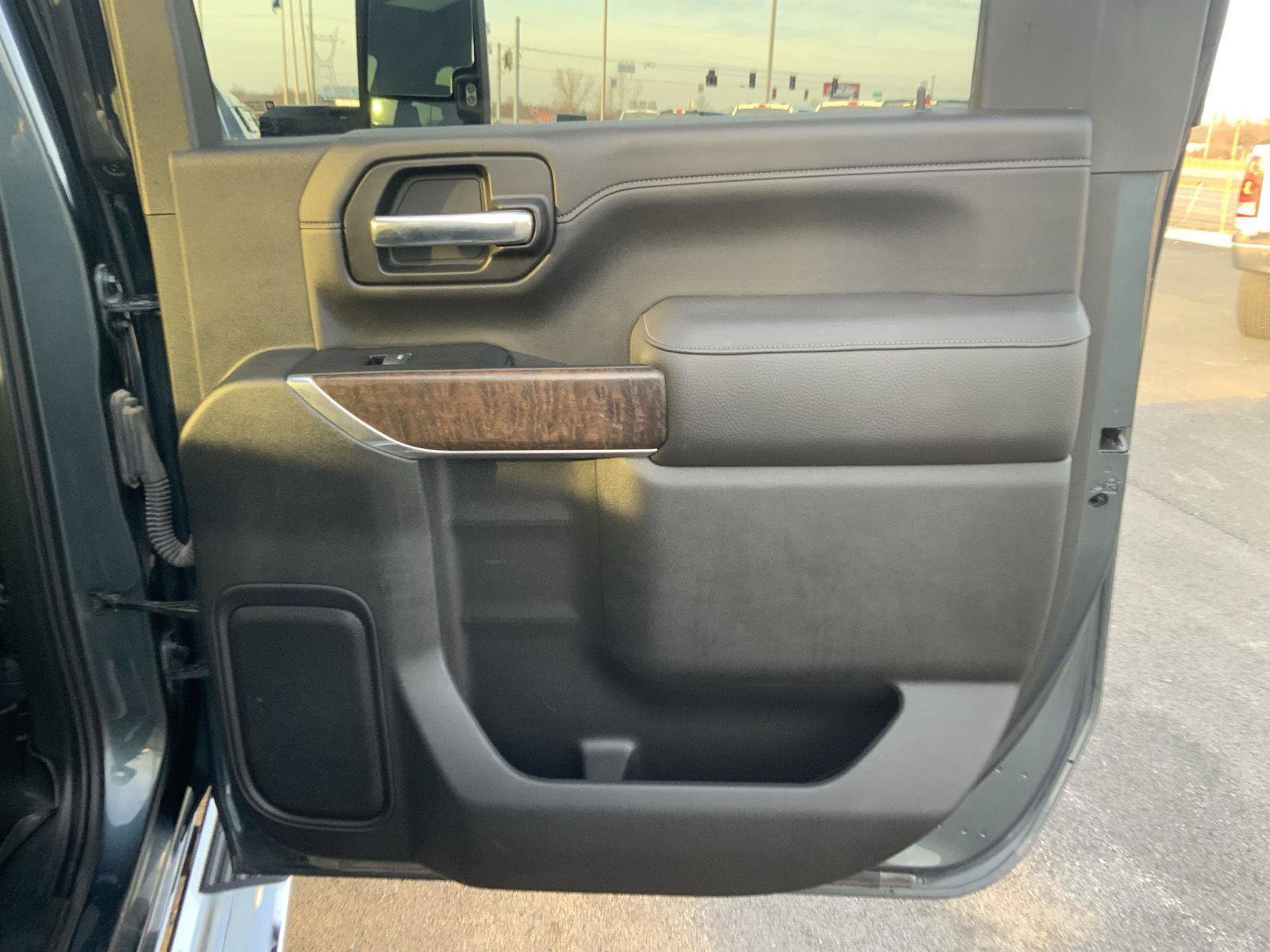 Used 2020 GMC Sierra 2500 Denali w/ Denali Ultimate Package image 66