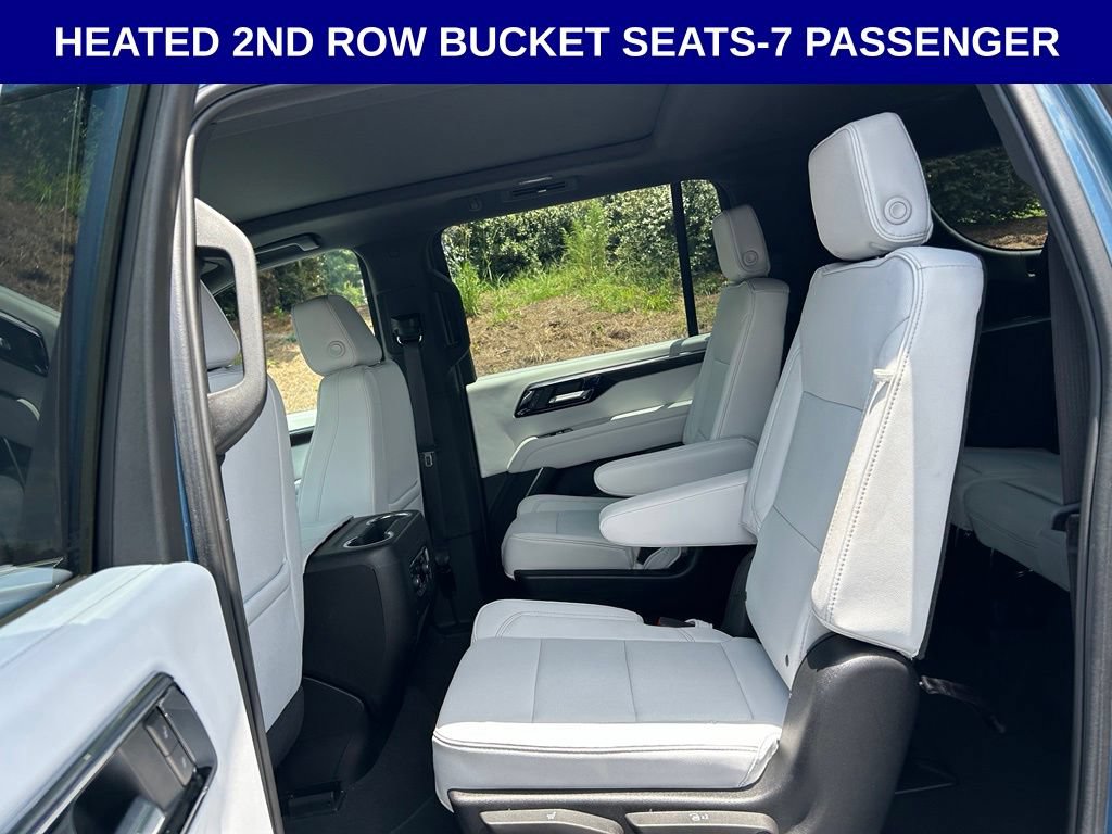 Used 2025 Chevrolet Suburban Premier w/ Sun And Tow Package RWD image 7