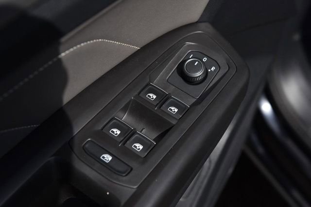 Used 2023 Volkswagen Atlas SE w/ Black Wheel Package image 8