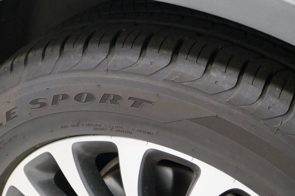 Used 2020 Lincoln Aviator Reserve w/ Equipment Group 201A image 18