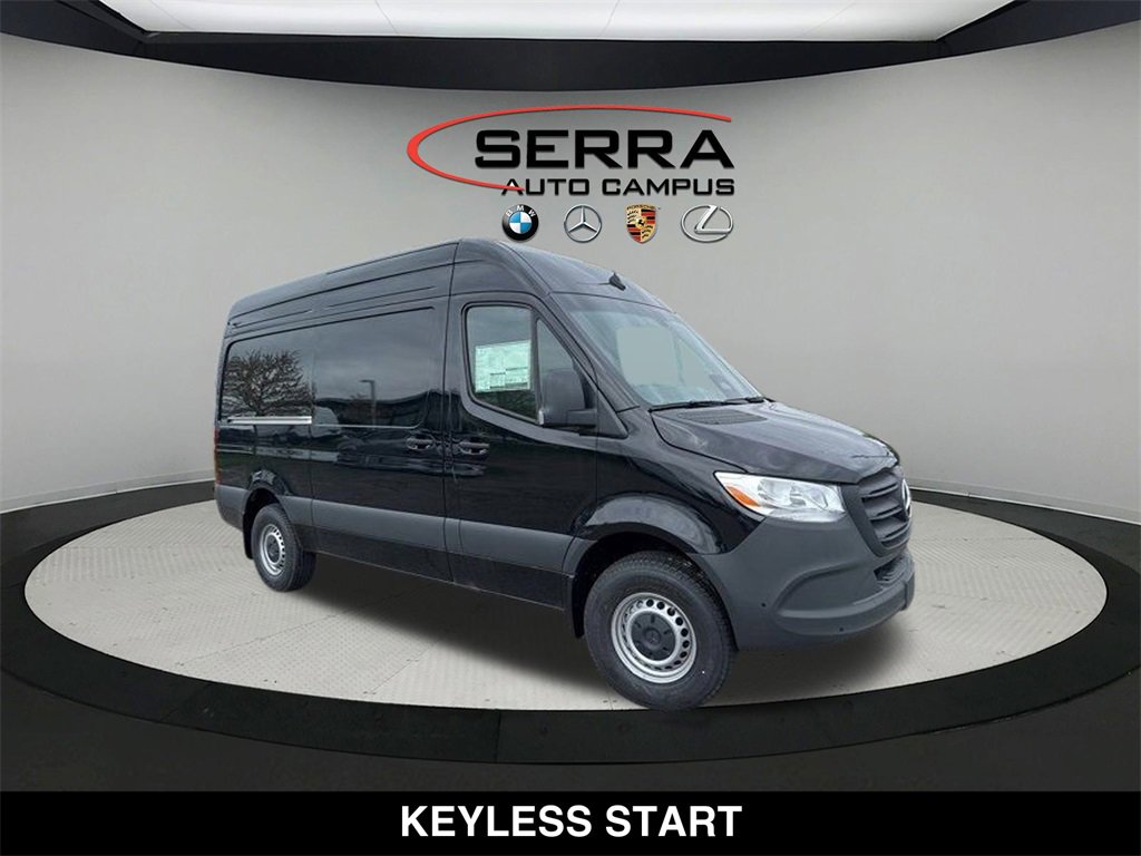 Used 2025 Mercedes-Benz Sprinter 2500 image 2
