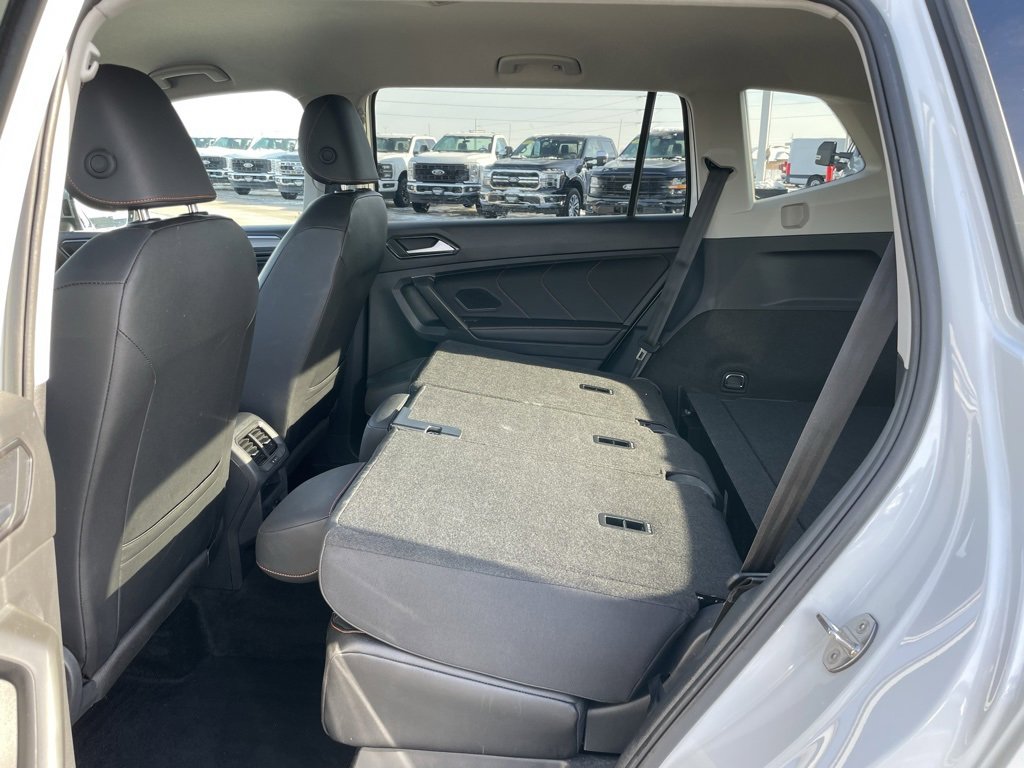 Used 2024 Volkswagen Tiguan Wolfsburg Edition image 53