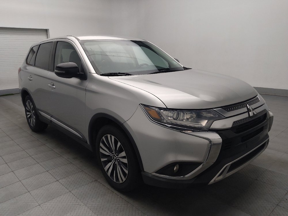 Used 2019 Mitsubishi Outlander SE image 13