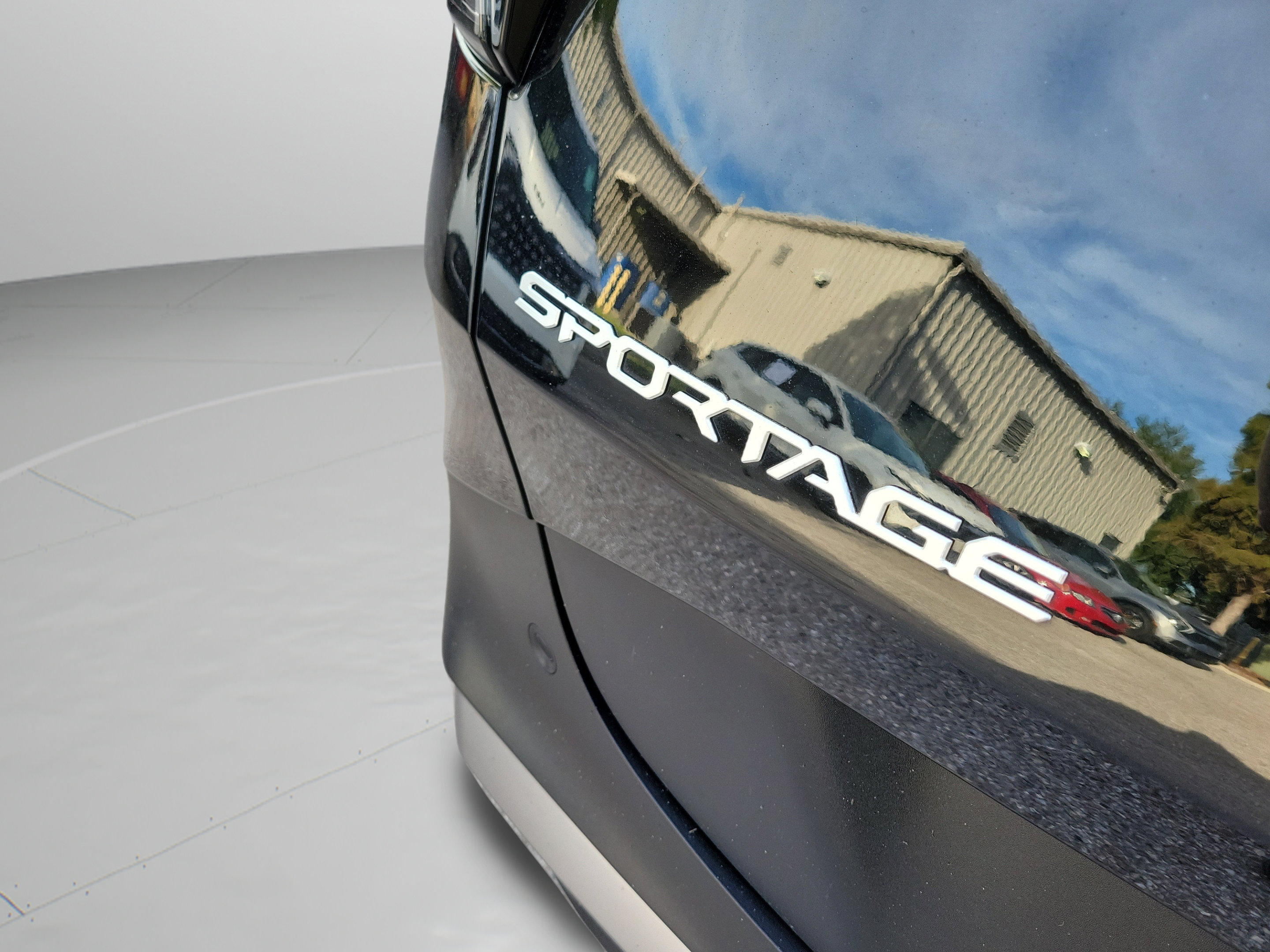 Certified 2026 Kia Sportage LX FWD image 31