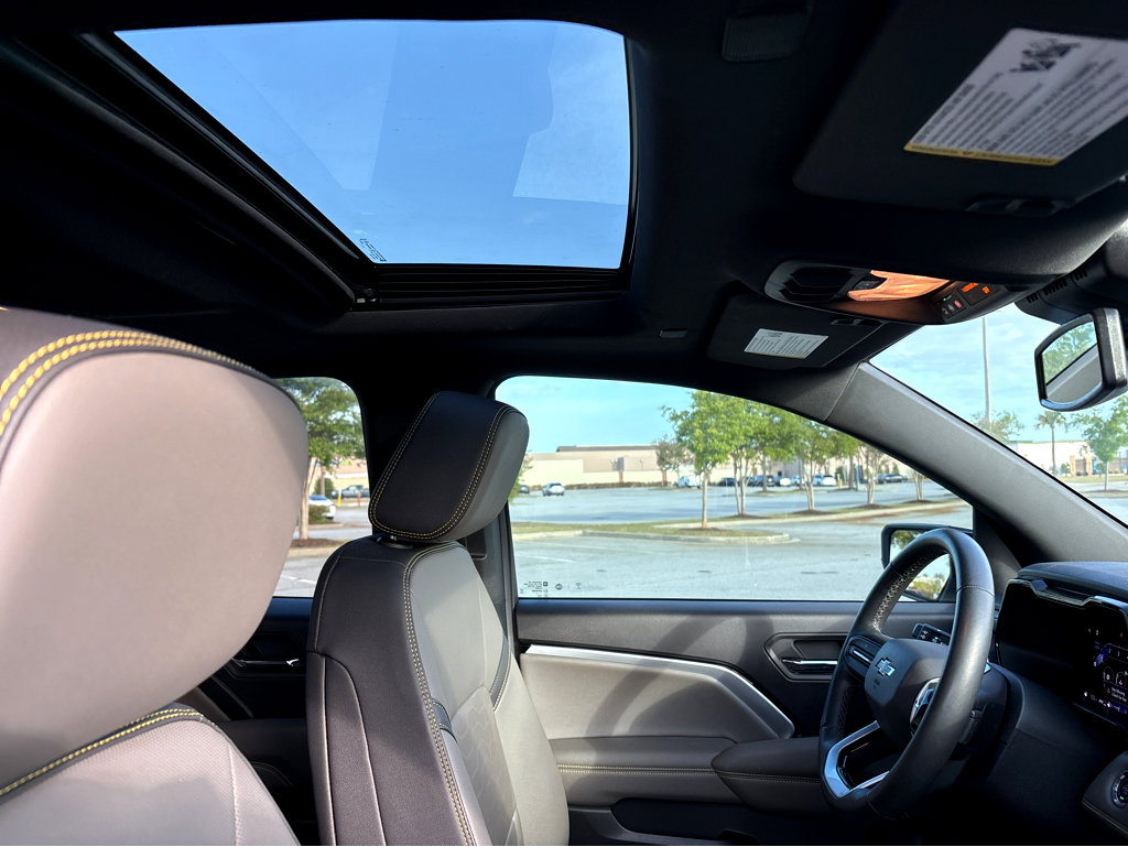 Used 2023 Chevrolet Colorado ZR2 w/ ZR2 Convenience Package III image 8